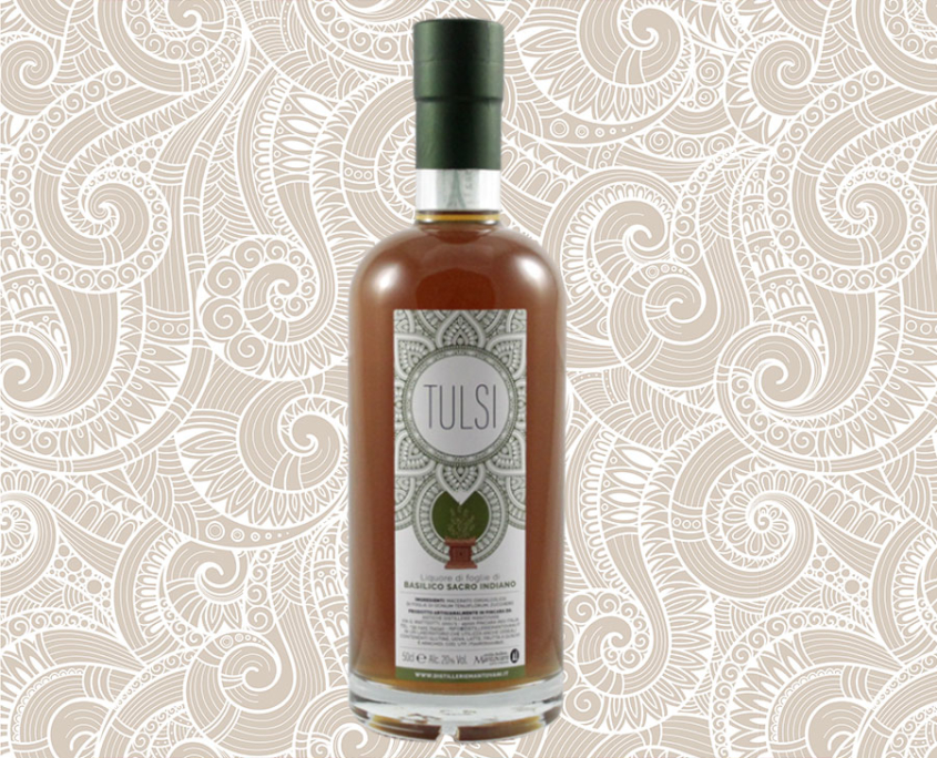 Tulsi liquore a base di foglie di basilico sacro indiano di Distillerie Mantovani